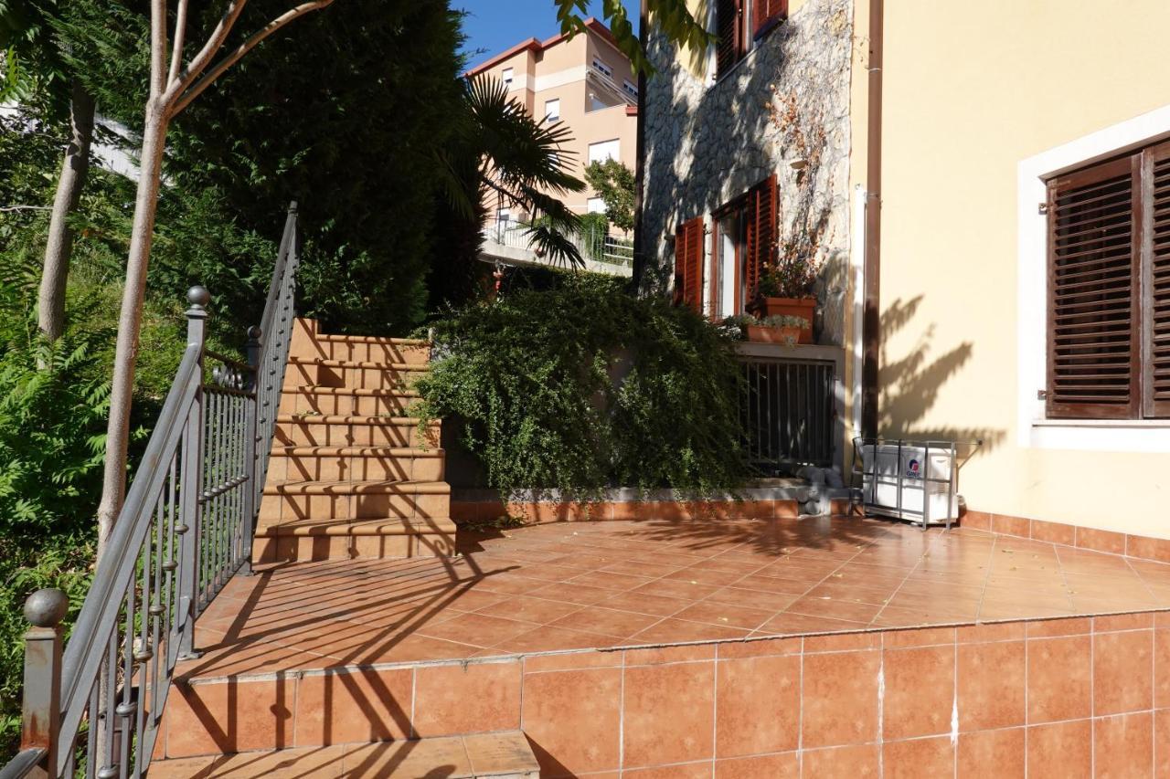 Villa Flora أوباتيا المظهر الخارجي الصورة